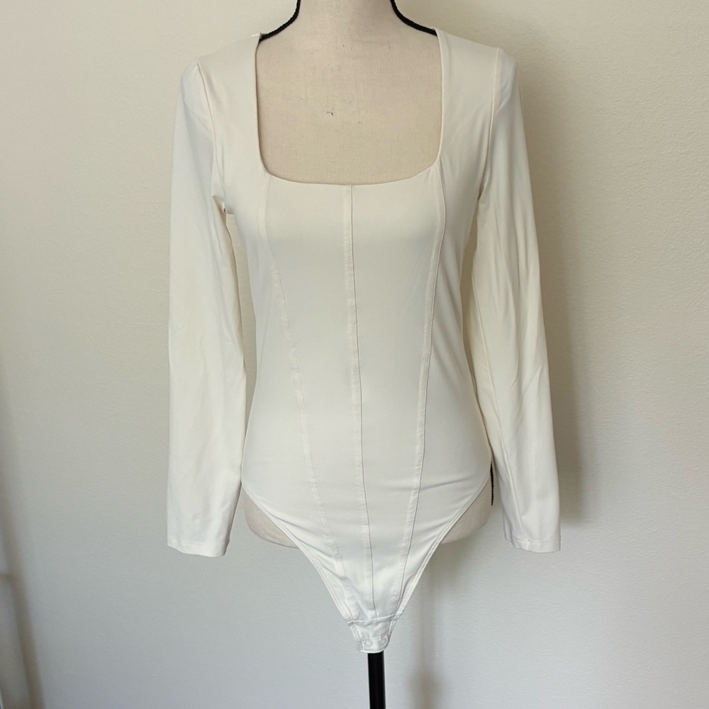 House of Harlow 1960 Square Neck Long Sleeve Bodysuit